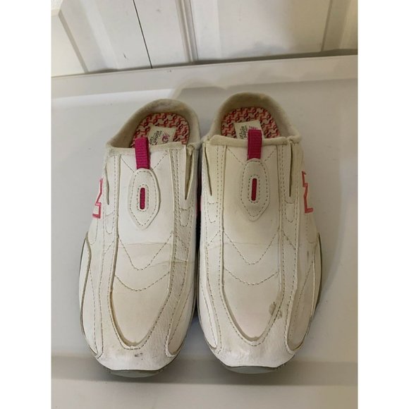 New Balance 442 Slip On Mule‎ Women’s Sz 7.5 White Pink - Picture 1 of 8